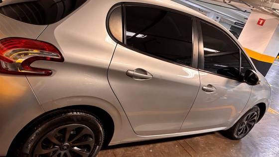 PEUGEOT 208 1.5 ACTIVE 8V FLEX 4P MANUAL PEUGEOT 208 1.5 ACTIVE 8V FLEX 4P MANUAL
